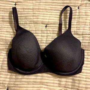 Victoria’s Secret 36D Bra